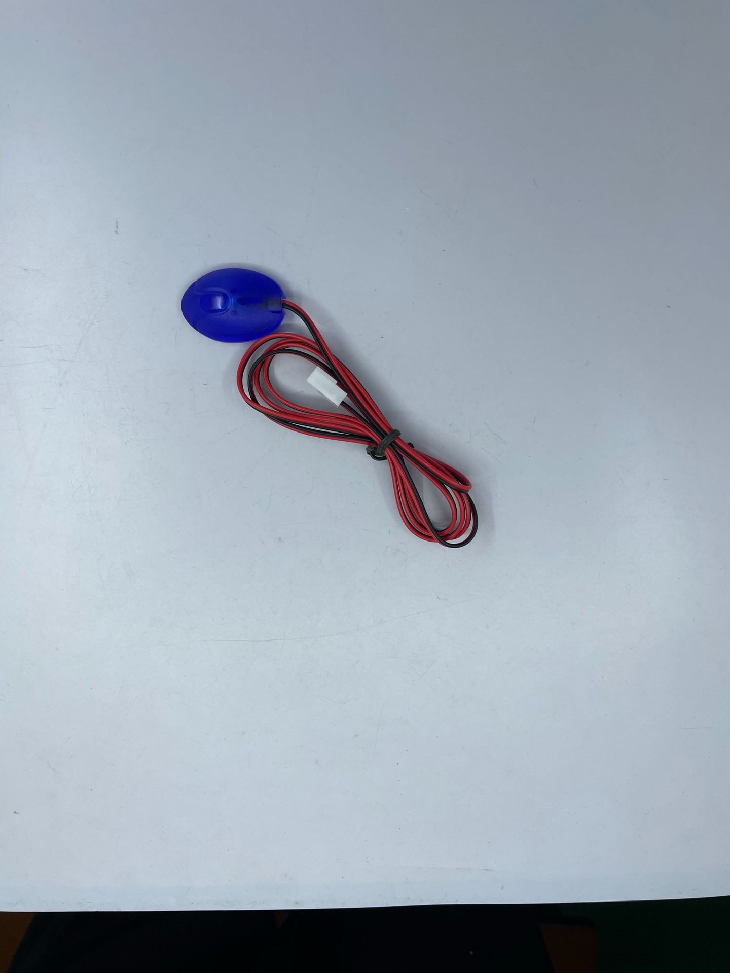 Car anti-theft device, remote control for central locking, remote control switch, keyless entry