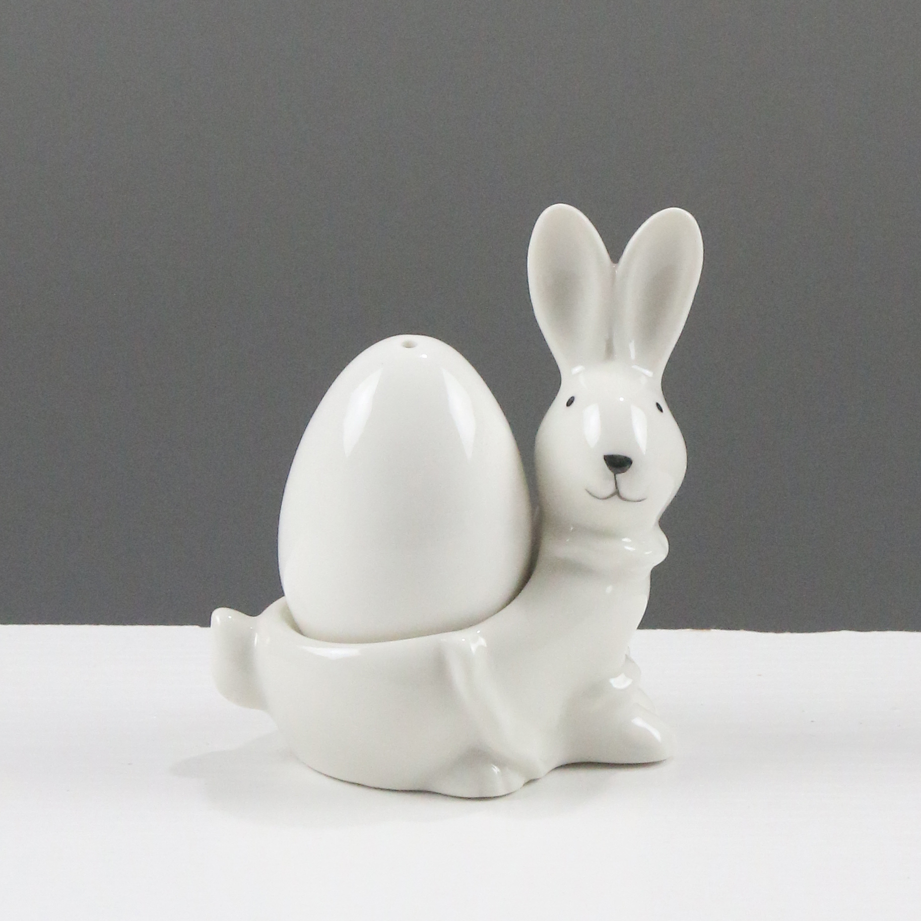 Estilo nórdico moderno de dibujos animados de cerámica juguetona conejo SP modelo sala de escritorio decoración de Pascua comercio exterior transfronterizo mayorista