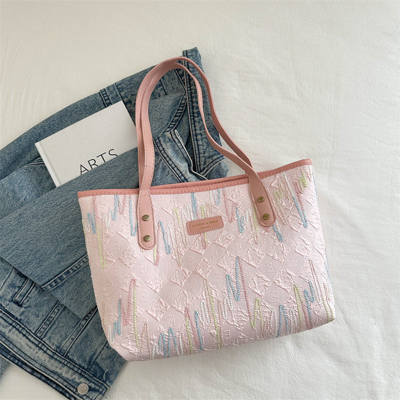 펜던트가 없는 핑크