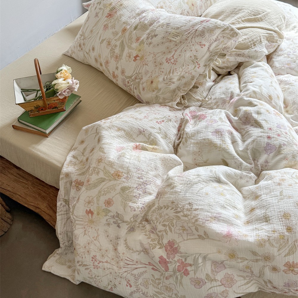 Nuovo set di biancheria da letto in cotone a quattro pezzi, morbido, stile retrò pastorale, con doppio strato di garza stropicciata e allacciatura, traspirante e semplice._voghion.com