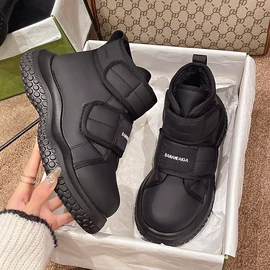 女式皮靴;女式休闲单鞋;女式时装单鞋