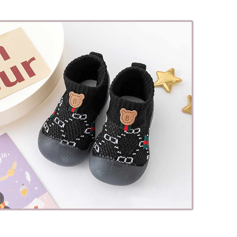 2024 primavera y otoño zapatos para bebés con suela suave antideslizante malla transpirable delgada zapatos de piso caseros zapatos de niños