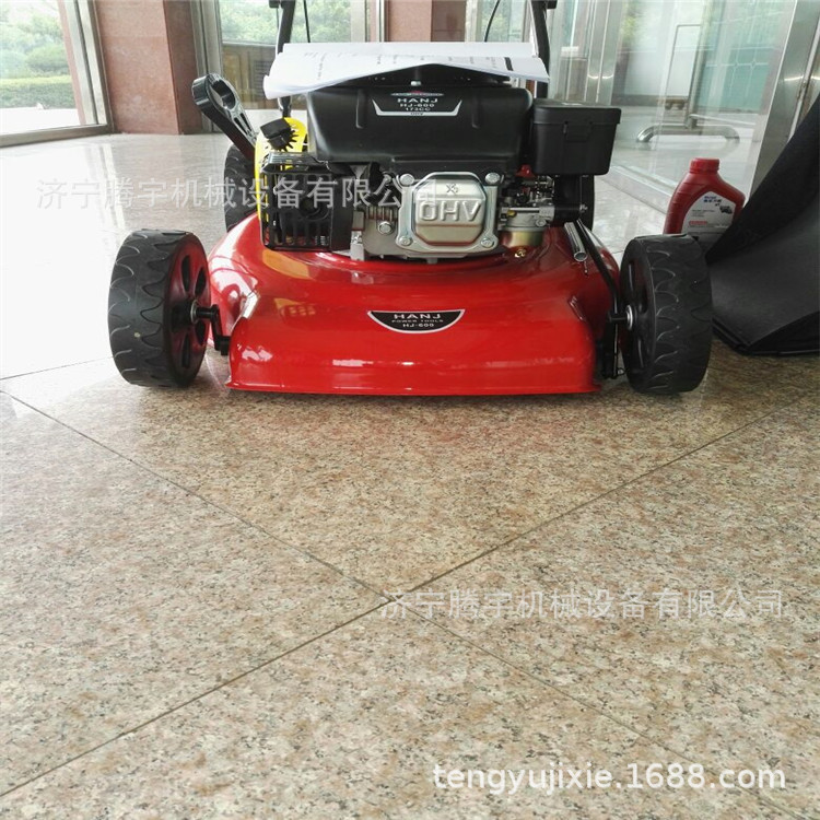 手推式汽油切割机18寸报价 草坪机电动割灌 绿化地坪21寸割草机厂