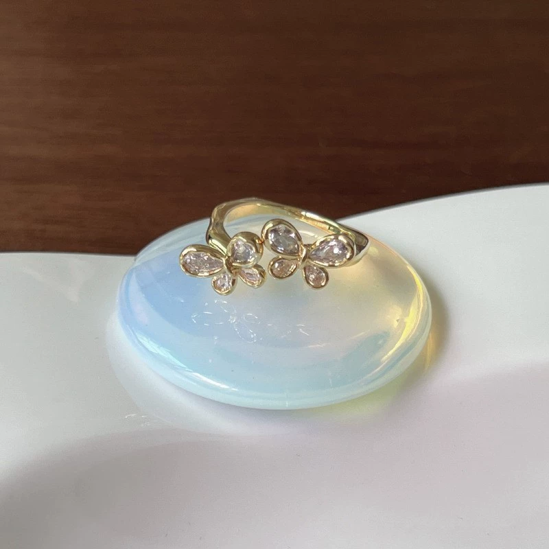 Кольцо (Brand zirconium) серебро 925 с жемчугом — лёгкая роскошь, качественное, не тускнеет