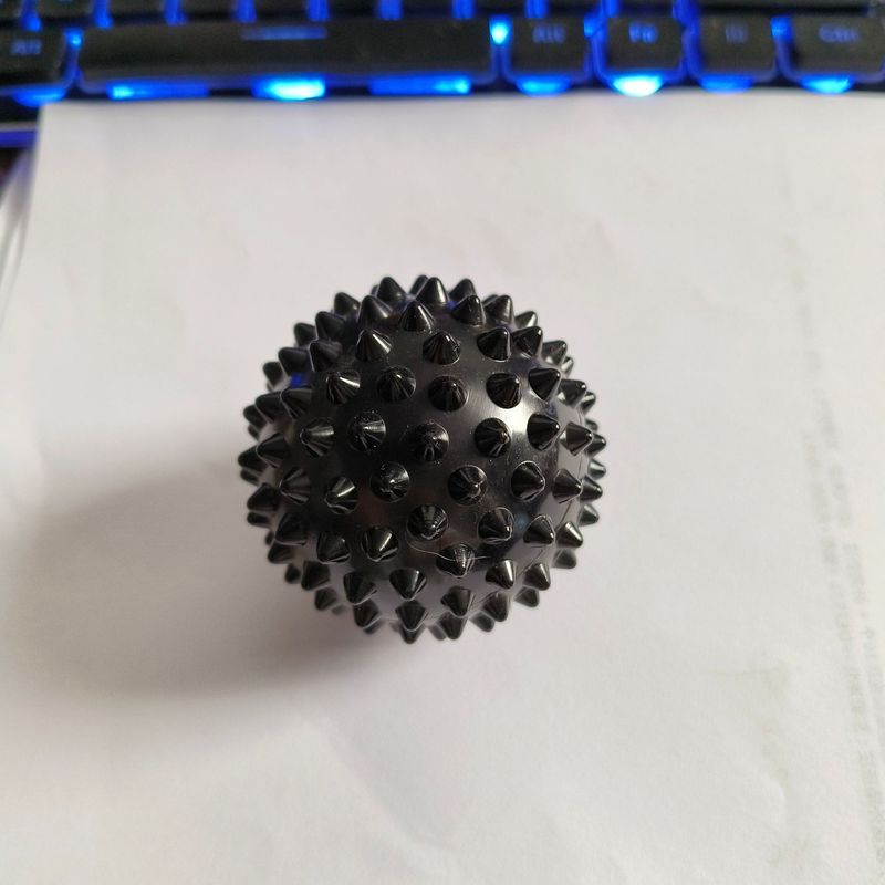 卸売り7.5 cmヨガマッサージ刺球セットpvc材質筋肉リラックスフィットネス球手足マッサージ球|undefined