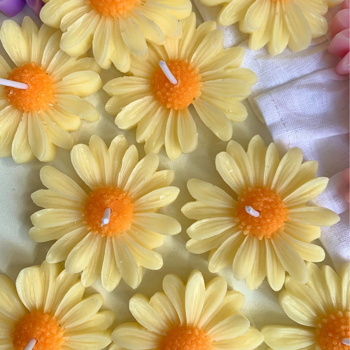 Vela aromática de margarida artesanal decoração e presente_voghion.com