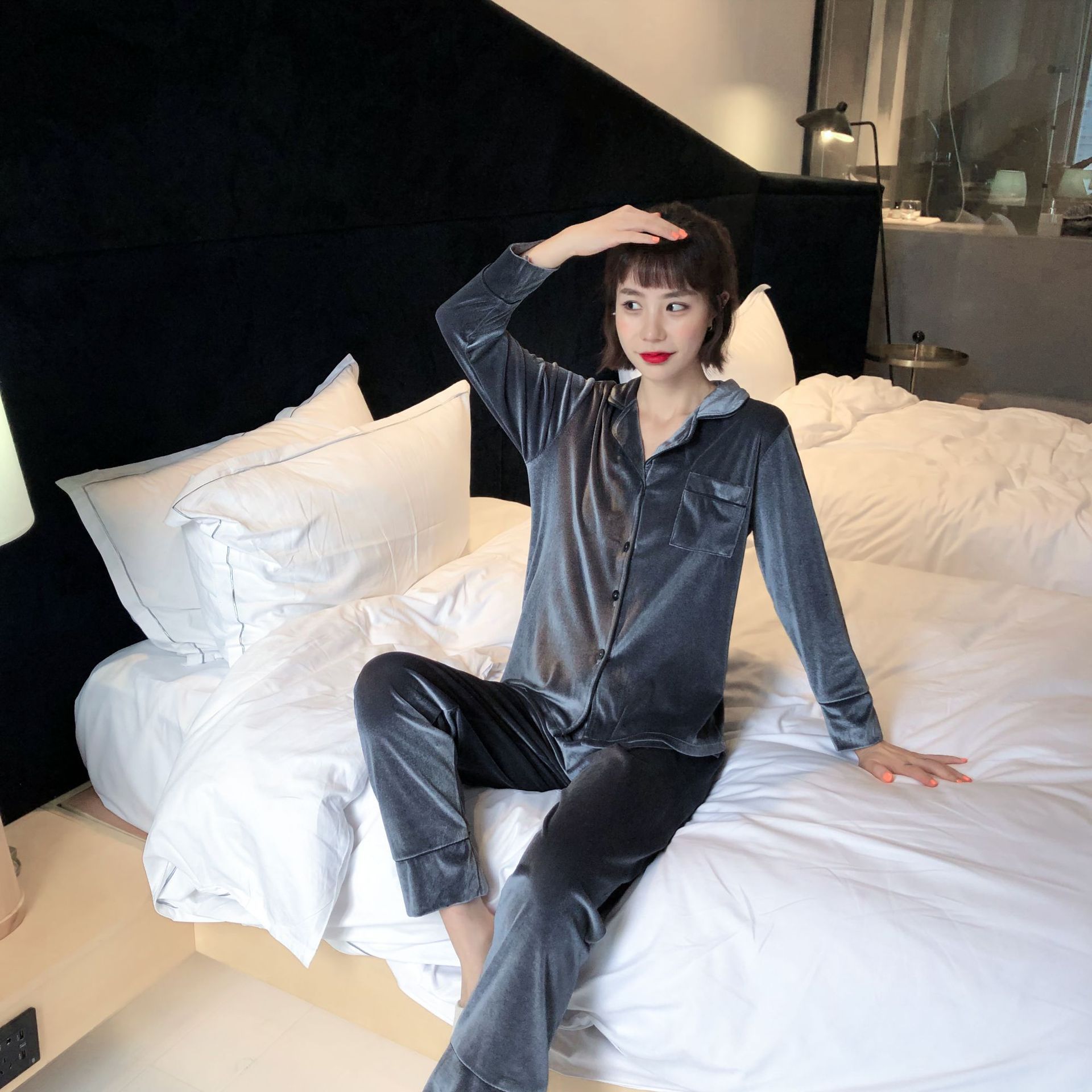 Coreano terciopelo pareja pijamas de las mujeres Otoño e Invierno de manga larga cardigan oro terciopelo cardigan simple ropa de hogar traje de los hombres más el tamaño