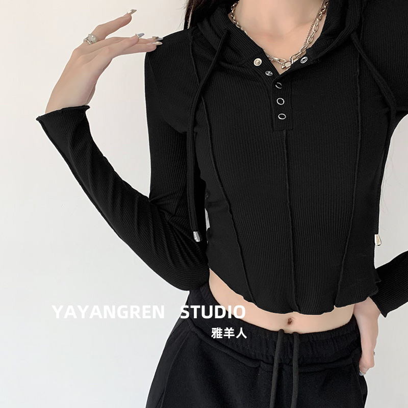 Black hooded t-shirt for women, 2022 new autumn and winter design, niche slim-fit outerwear sweatshirt, long-sleeved top Black hooded t-shirt for women, 2022 new autumn and winter design, niche slim-fit outerwear sweatshirt, long-sleeved top