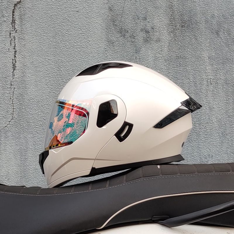 Motocicleta con doble espejo, casco para hombres y mujeres, casco para motocicletas, cuatro estaciones, cola de locomotora, casco Bluetooth, nuevo estándar nacional