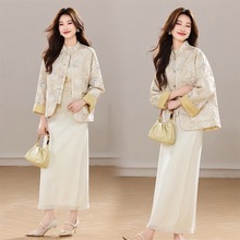 冬季新款洋气加厚新中式气质优雅盘扣款刺绣棉衣外套女米色灰色