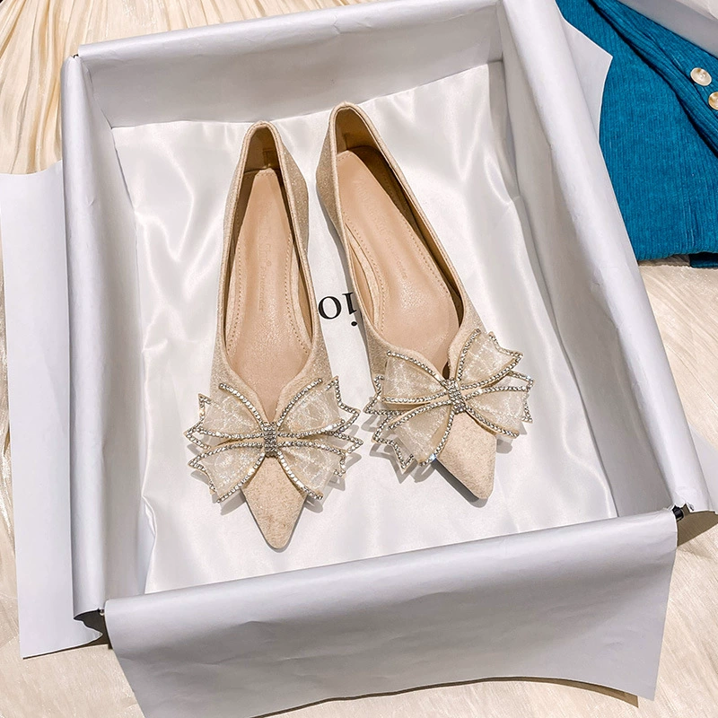 Туфли-балетки с острым носком для женщин, новинка 2025 года, нежные летние туфли, плоская подошва с уникальным дизайном, нишевый стиль, большие размеры 41–43.