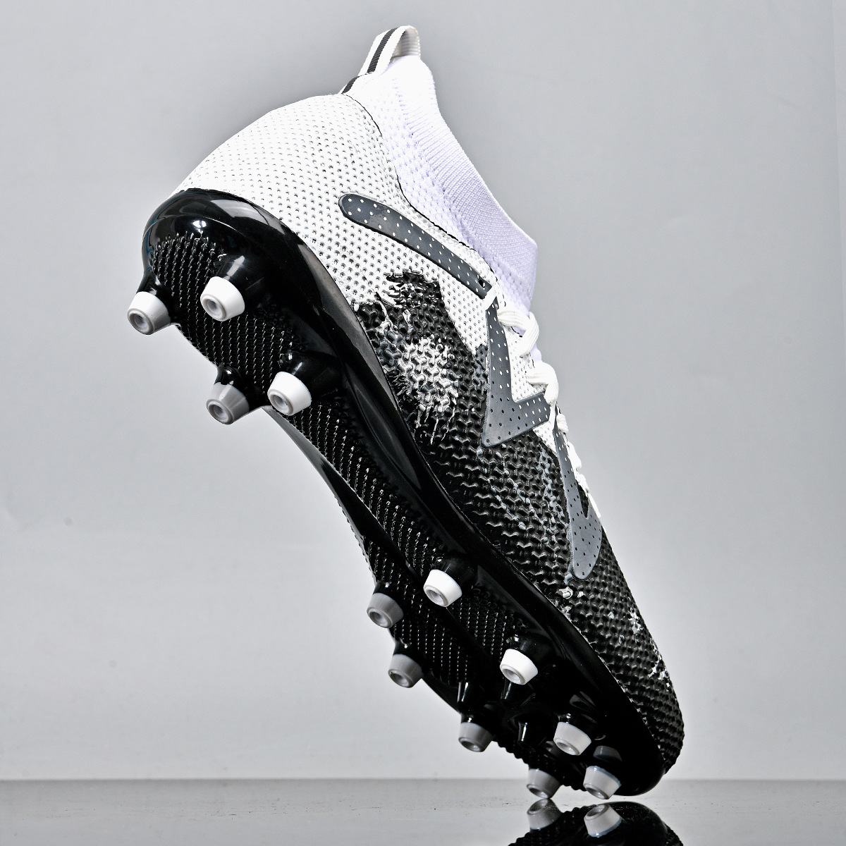 ShoeGlobe Scarpe da calcio transfrontaliere AG lunghe TF con punte rotte alte per uomo e donna, vendita diretta all'ingrosso_voghion.com