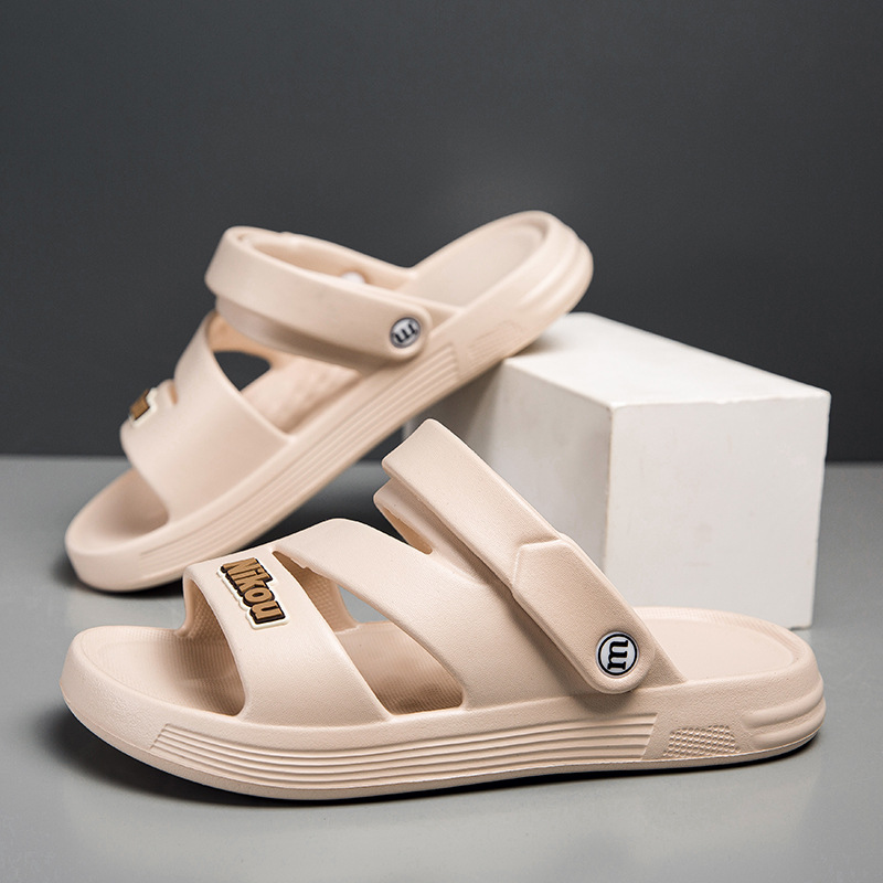 Zapatillas premium 2025 nuevos niños verano nuevo estilo ropa exterior antideslizante zapatillas de playa para el hogar interior
