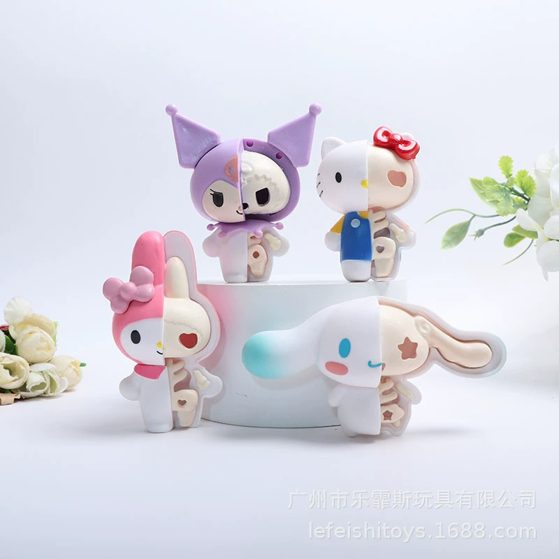 Минифигурка Hello Kitty скелет, капсульная игрушка (4 варианта), ПВХ, 6–8 см