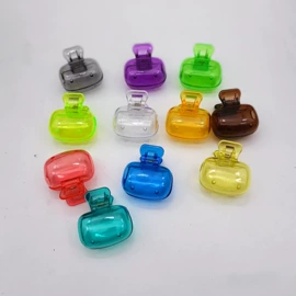 厨房小工具;化妆服饰道具;其他居家日用