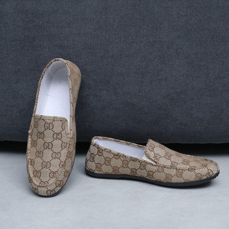 Zapatos Bean para hombres primavera y verano de moda, zapatos de tela casuales transpirables, zapatos de lona de moda coreana para hombres.