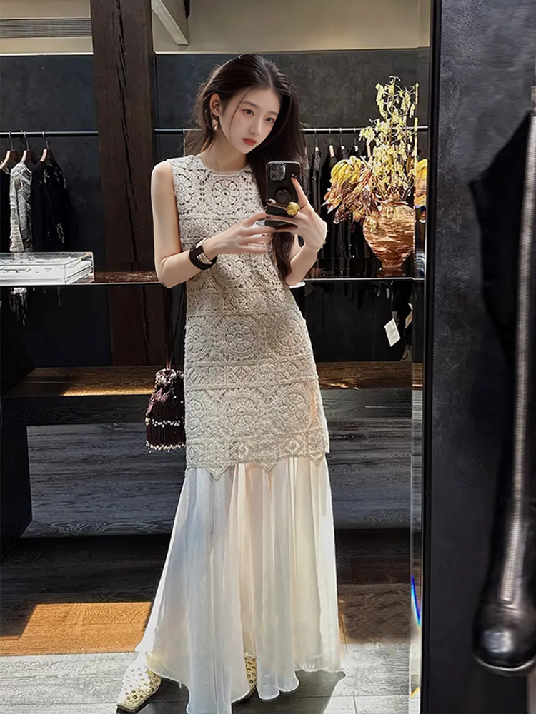 Đầm maxi nữ thêu ren chắp vá phong cách chinoiserie tay ngắn — Màu đỏ san hô, Màu trắng be