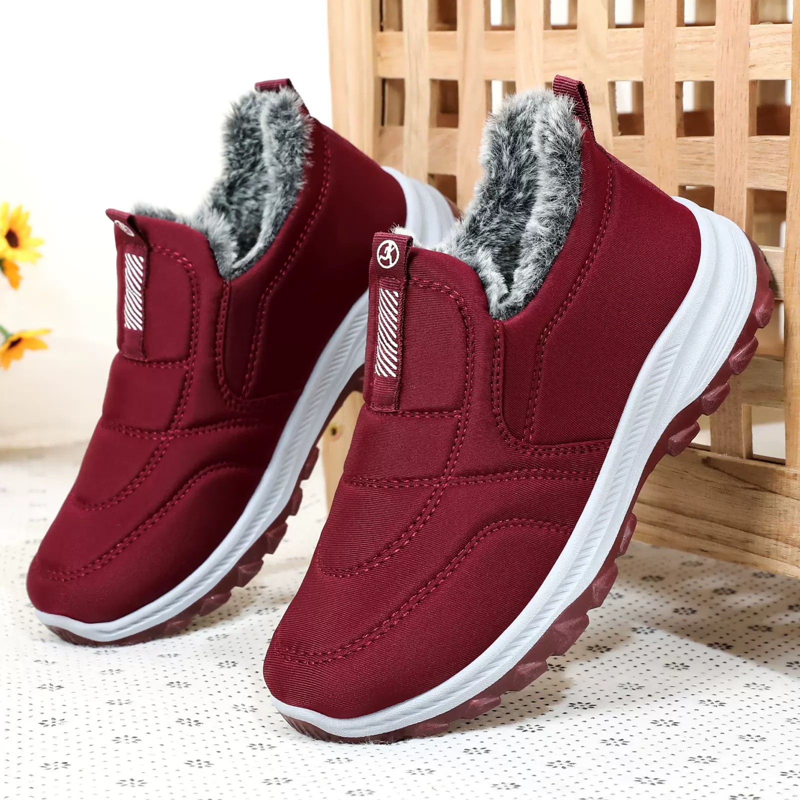 棉鞋女鞋冬季新款加绒加厚棉靴妈妈鞋跨境大码男女同款老人鞋批发