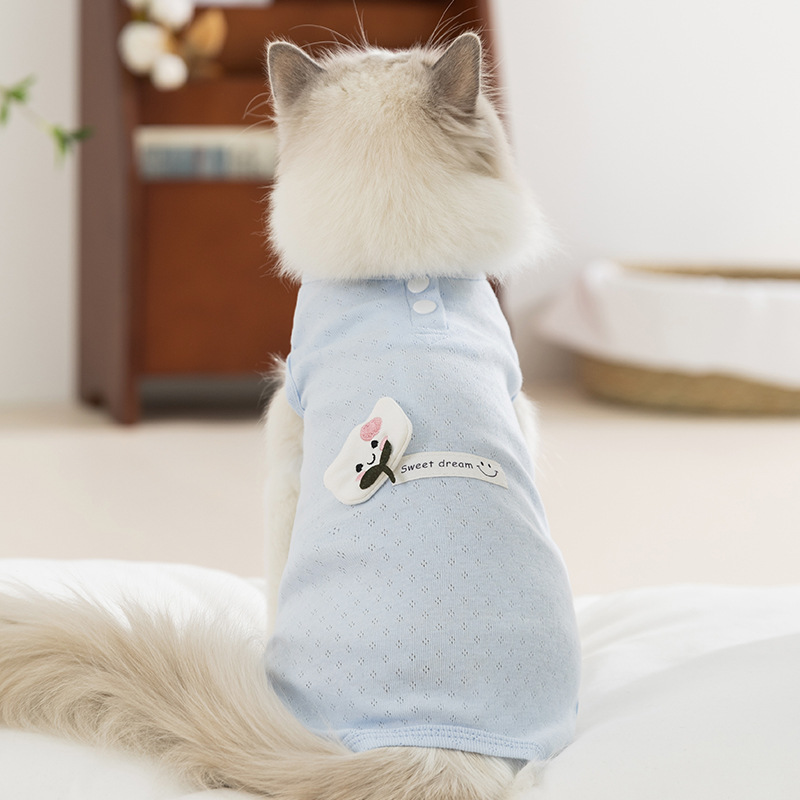 Los gatos de primavera y verano se pueden cortar y envolver la barriga Dulces sueños Nubes Ropa de esterilización Pantalones fisiólogos para perros Ropa para gatos
