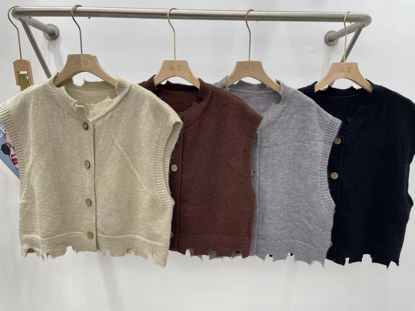24 Dongpuyuan estilo coreano japonés y coreano casual chaleco de cachemira cardigan de cuello redondo convencional image 9