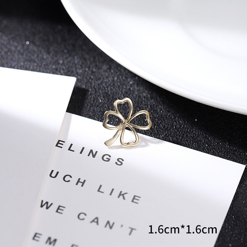 Clover anti-leak buckle small brooch high-end women's badge collar flower decoration pin cardigan buckle pin to fix clothes