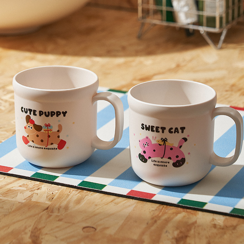 Taza de enjuague bucal linda taza de lavado de dientes para niños de alto valor para el hogar linda taza de cepillo de dientes para perros de leche de grado alimenticio para estudiantes pequeños