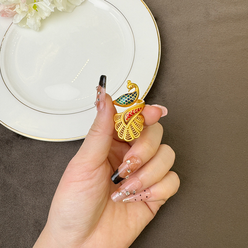 Antigua ley vietnamita oro de arena retro estilo nacional esmalte de color pavón anillo de mujer ligero lujo no se desvanecerá joyas fuente