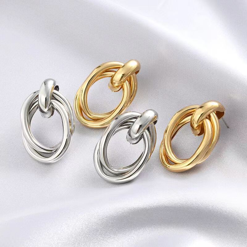 fashionable universal trend earrings