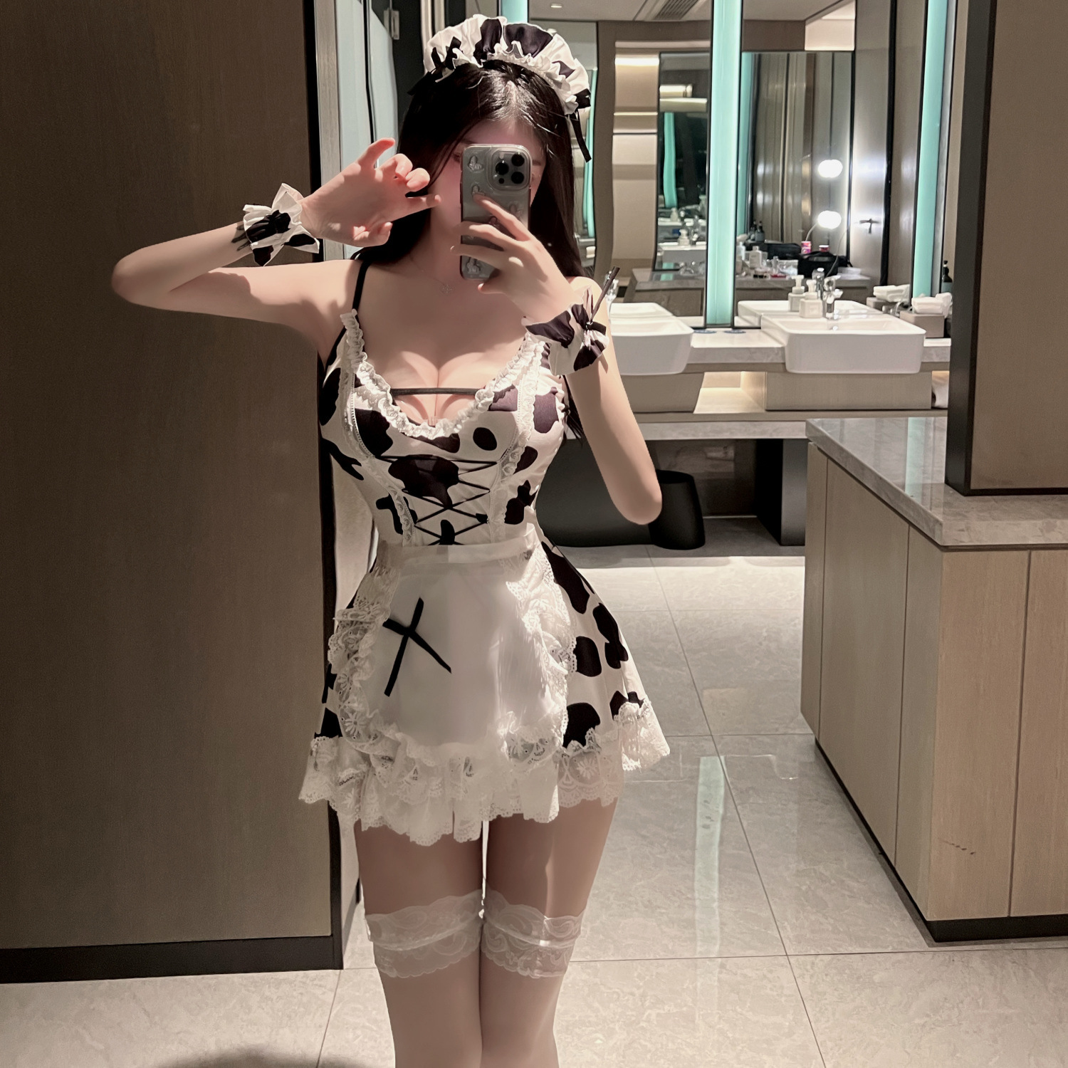 Milkshake! Sexy Low-Cut Private Cow Maid Uniform Temptation Suspender Princess Skirt Suit Female Fresh Ins