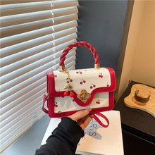 2025�¿�ɐۙ���ӡ��б����黨����С��������ײɫ�OӋŮ������