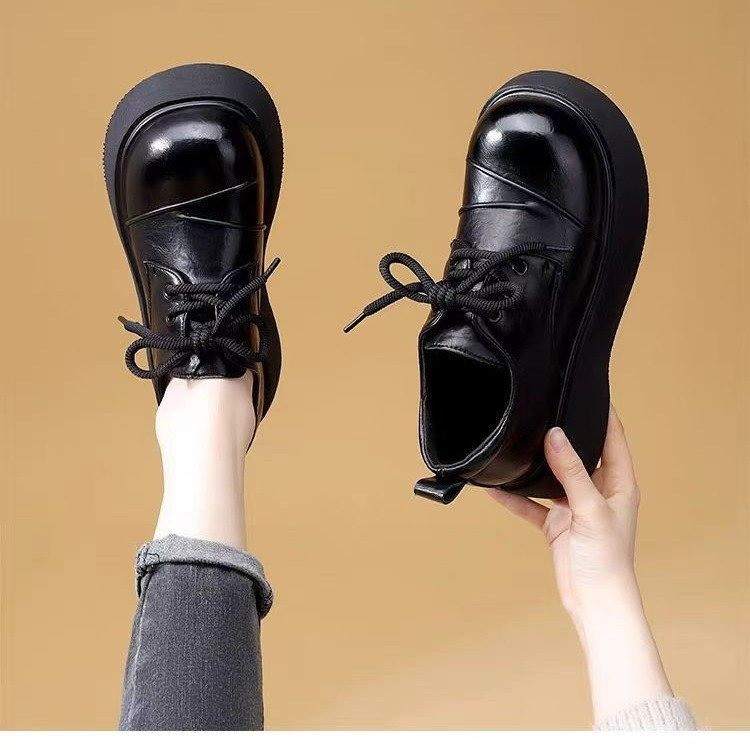 2026 primavera nueva cabeza redonda de cuero suave estilo británico Lefour zapatos de mujer cómodos ultraligeros antideslizantes anti-desgaste zapatos de cuero versátiles