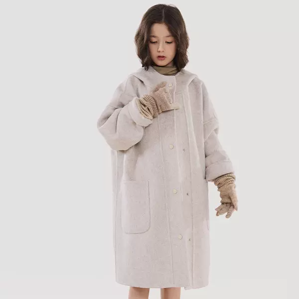 Oat color contains more than 66% wool