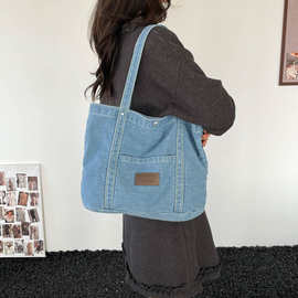 大容量2026新款牛仔布包包时尚小众斜跨单肩托特包