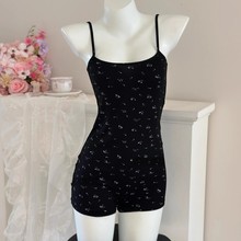 �ڲ較���黨�B�w���Ը�Ī�����������μҾӷ��@��˯�µ�������