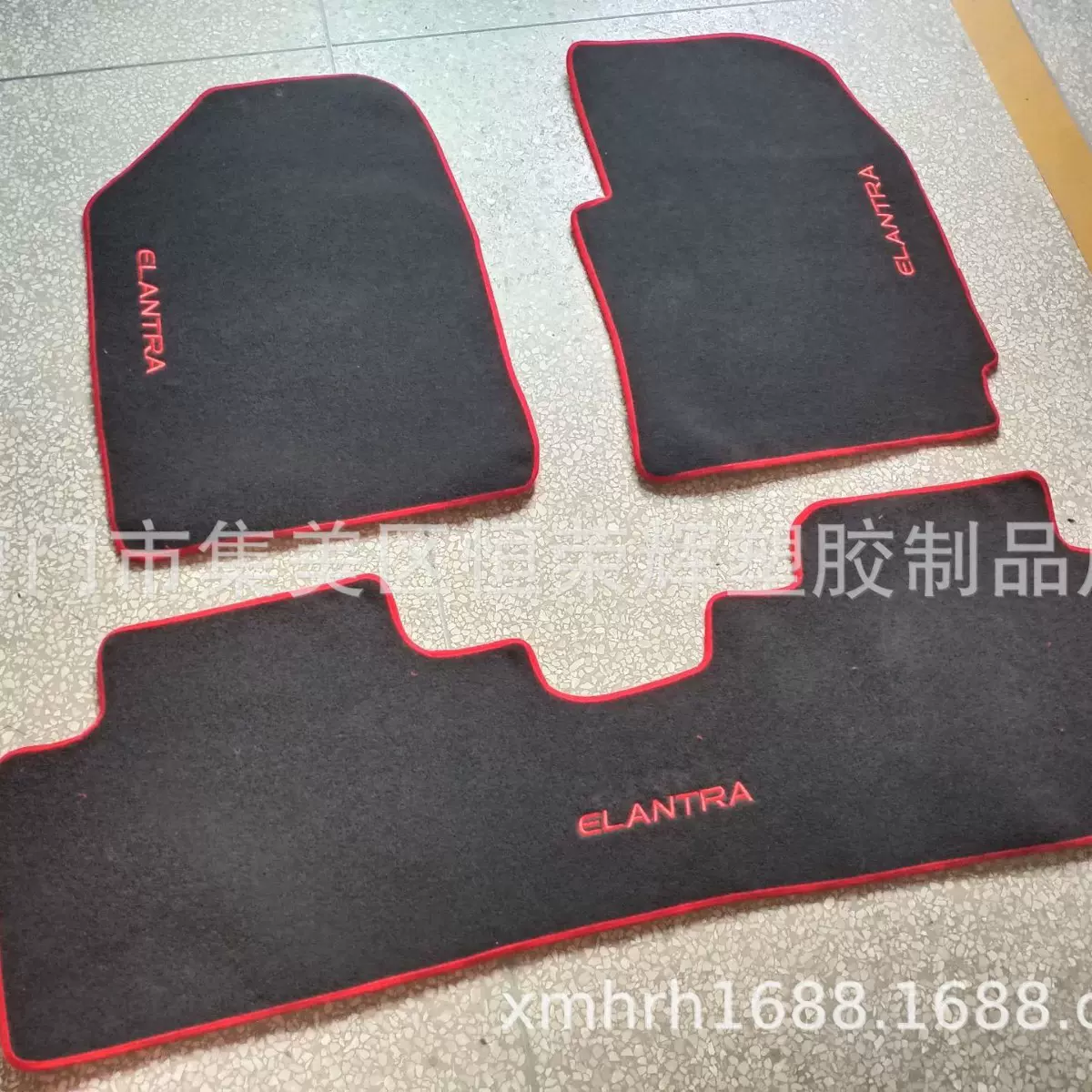 毛毯汽车脚垫  涤沦汽车专用脚垫    左右驾专车汽车地垫