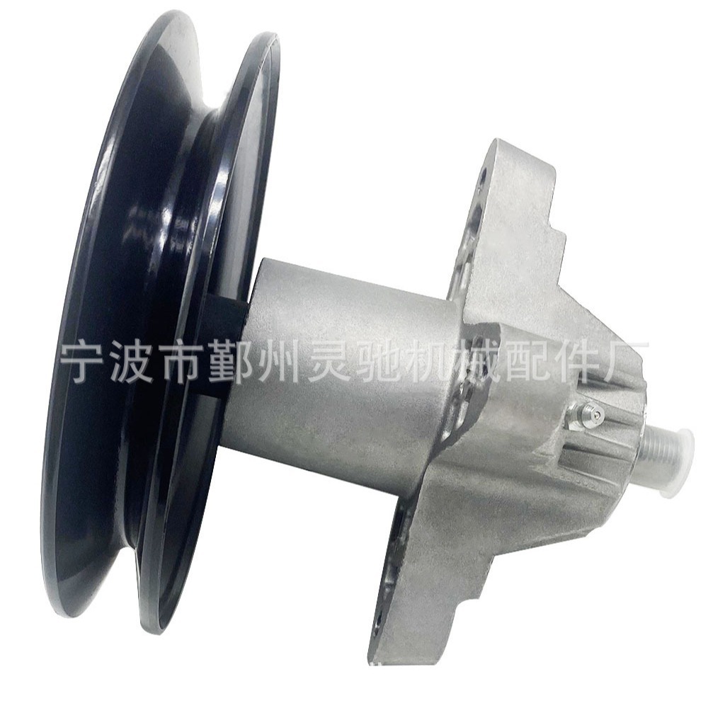 厂家供应园林机械配件坐骑式草坪割草机刀架618-0624