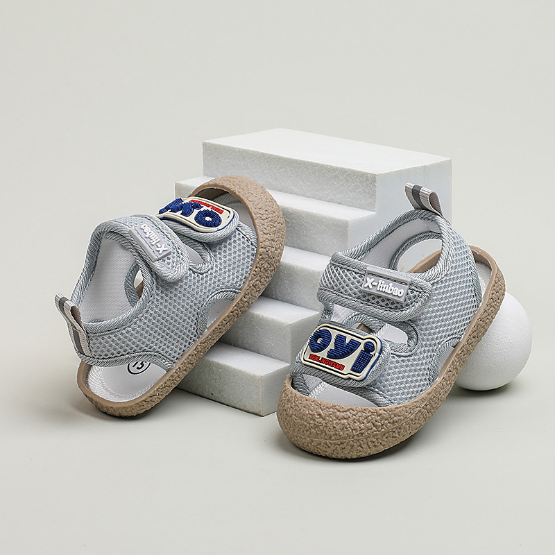 Zapatos para niños pequeños, zapatos para bebés para bebés, sandalias Baotou, suela suave para niños de verano, zapatos antideslizantes para bebés de 1 a 3 años