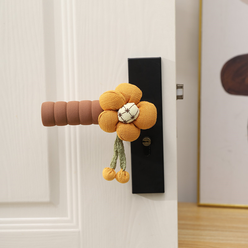 Bread flower [orange] left hand open the door