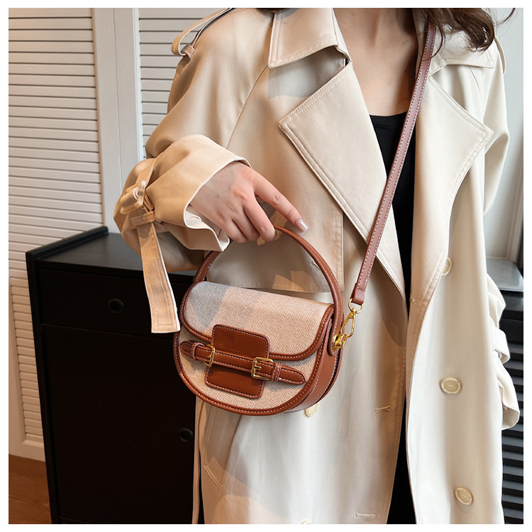 Bags for women 2024 cross border trend new canvas contrast color hand held saddle bag niche high end shoulder messenger bag_voghion.com