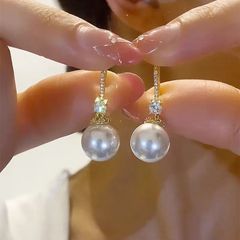 2025新款潮锆石珍珠耳环高级感小众耳饰轻奢锆石耳钩女简约耳环