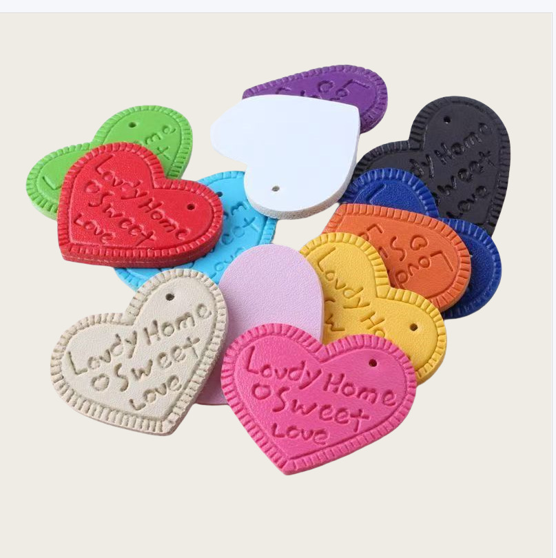 Handmade Pu Leather Heart-Shaped Tag with Peach Heart Engraving and Printing DIY Handmade Bag Keychain Accessory Pendant