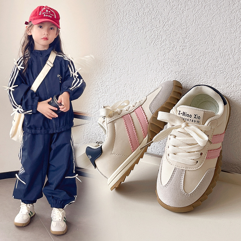 Zapatos para niñas, zapatos deportivos, modelos de otoño 2025, nuevos zapatos de deporte ligeros casuales para niños, zapatos de Forrest para niñas, primavera y otoño