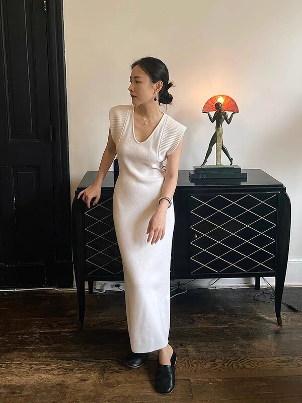 French retro V-neck exquisite elegant high-grade vest skirt white knitted slim slimming sleeveless dress
