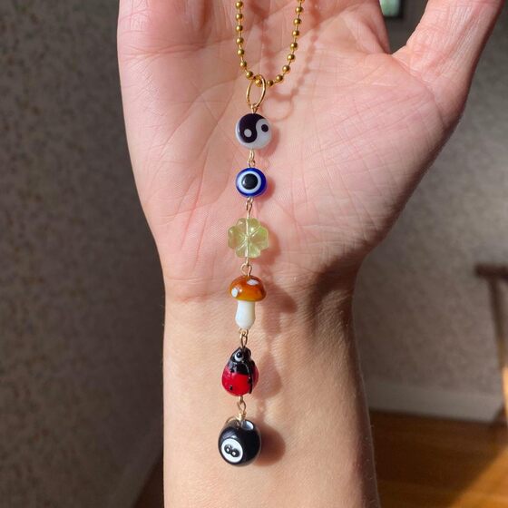 Amazon Explosions Evil Eye Good Luck Day 8-Ball Mushroom Four-Leaf Clover Ladybug Yin and Yang Symbol Car Decoration Factory