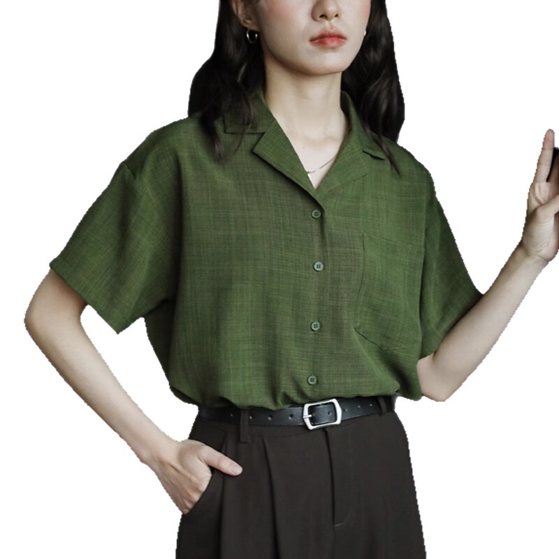 Japanese-Style Short-Sleeve Shirt for Women, Summer 2026 New Model, Suit Collar, Casual Green Retro Loose Design Blouse Japanese-Style Short-Sleeve Shirt for Women, Summer 2026 New Model, Suit Collar, Casual Green Retro Loose Design Blouse