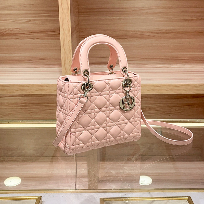 Nuevo bolso Dai Fei transfronterizo 2025 verano súper fuego ligero lujo nicho de alta gama sentido bolso cuadrado pequeño rombo de moda