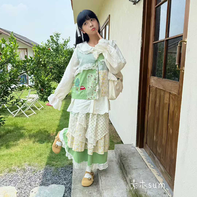 Forest-Style Fresh Green Girl Lace Pastoral Style Floral Splicing Vest Layered with Age-Reducing Cardigan Top
