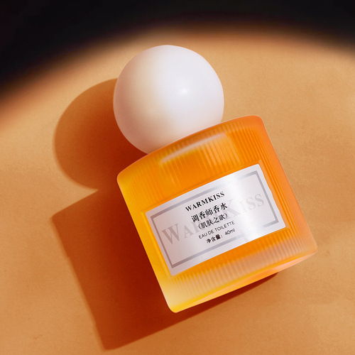 Internet celebrity WARMKISS perfumer perfume women's long-lasting light fragrance skin desire Vietnam perfume wholesale