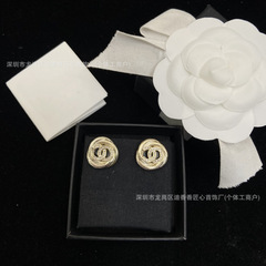 リアルショット 25 秒新しい Xiangjia スパイラルブラッシュダブル C イヤリングレディースファッション多用途イヤリング香ばしいおばあちゃんシルバーニードルイヤリングトレンド