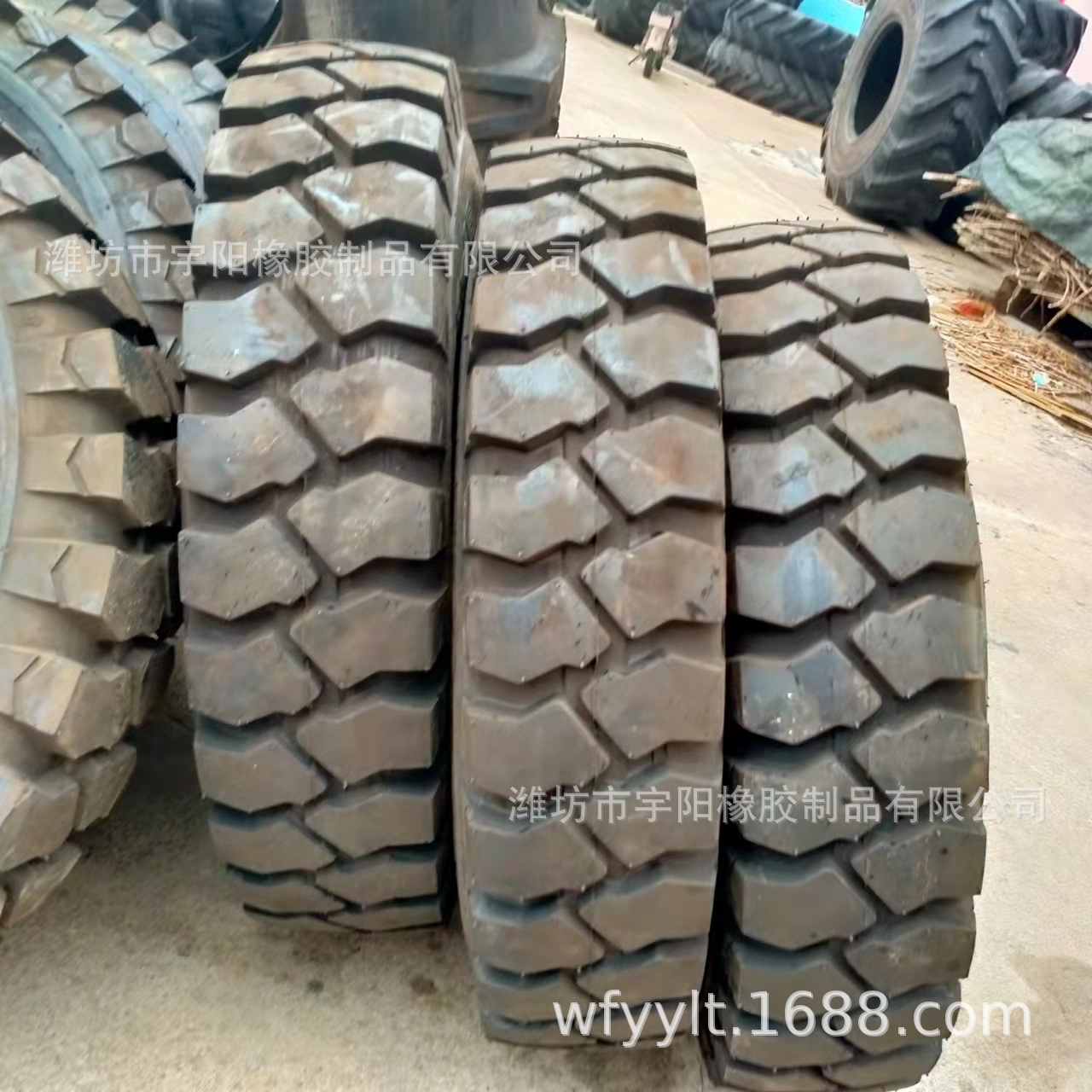 载重汽车8.25-16 矿山花纹 825-16 轮胎